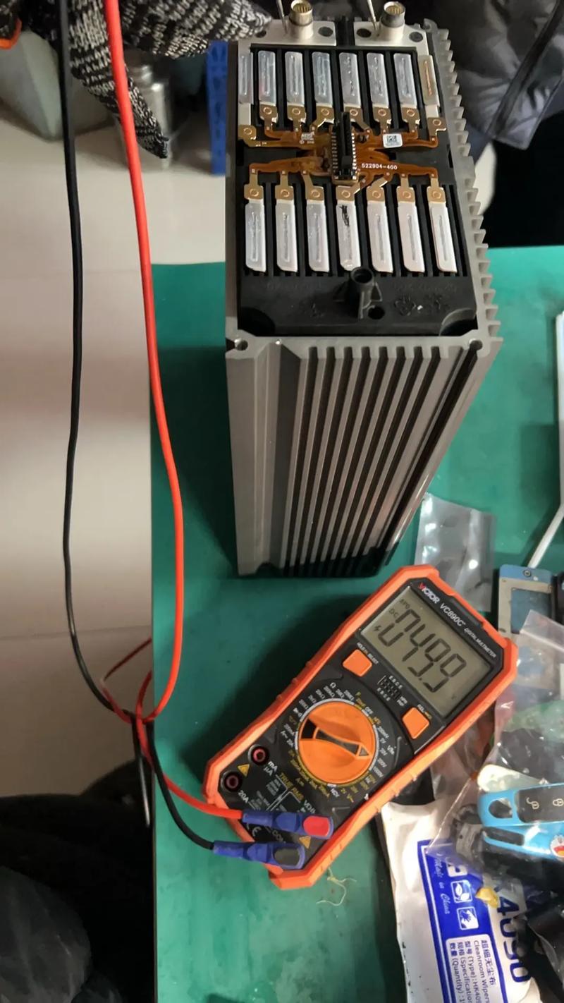 吉利博瑞48V輕混鋰電池虧電修復指南 從診斷到預防，輕松恢復電量